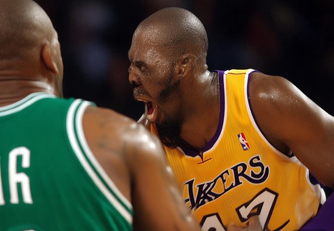 2008年NBA科比勒布朗巅峰对决：湖骑士之战回顾